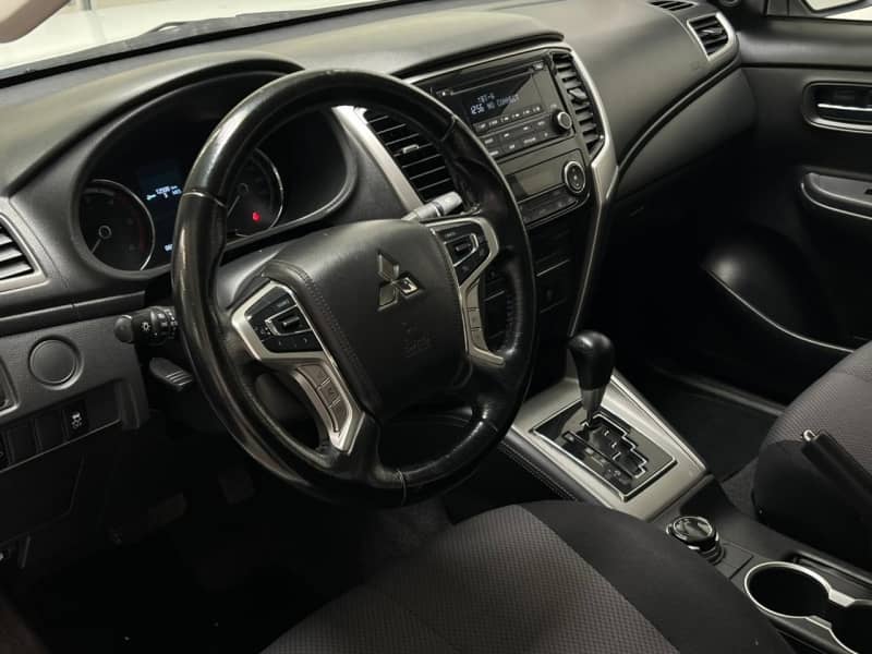 Coche Andorra Coche - Mitsubishi-L200-Pick-Up - 2021 image - 4