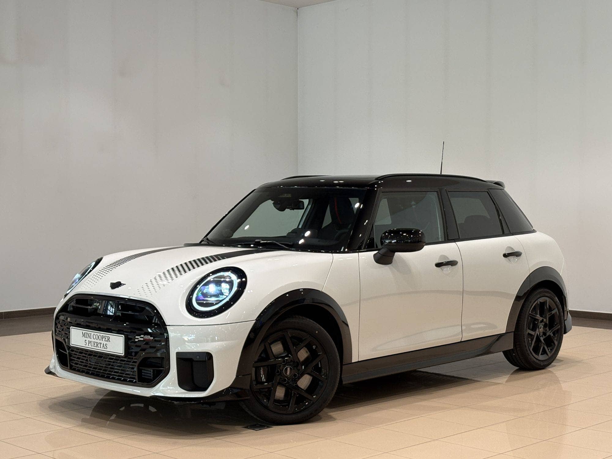 Coche Andorra Coche - Mini-Cooper-5p image - 1