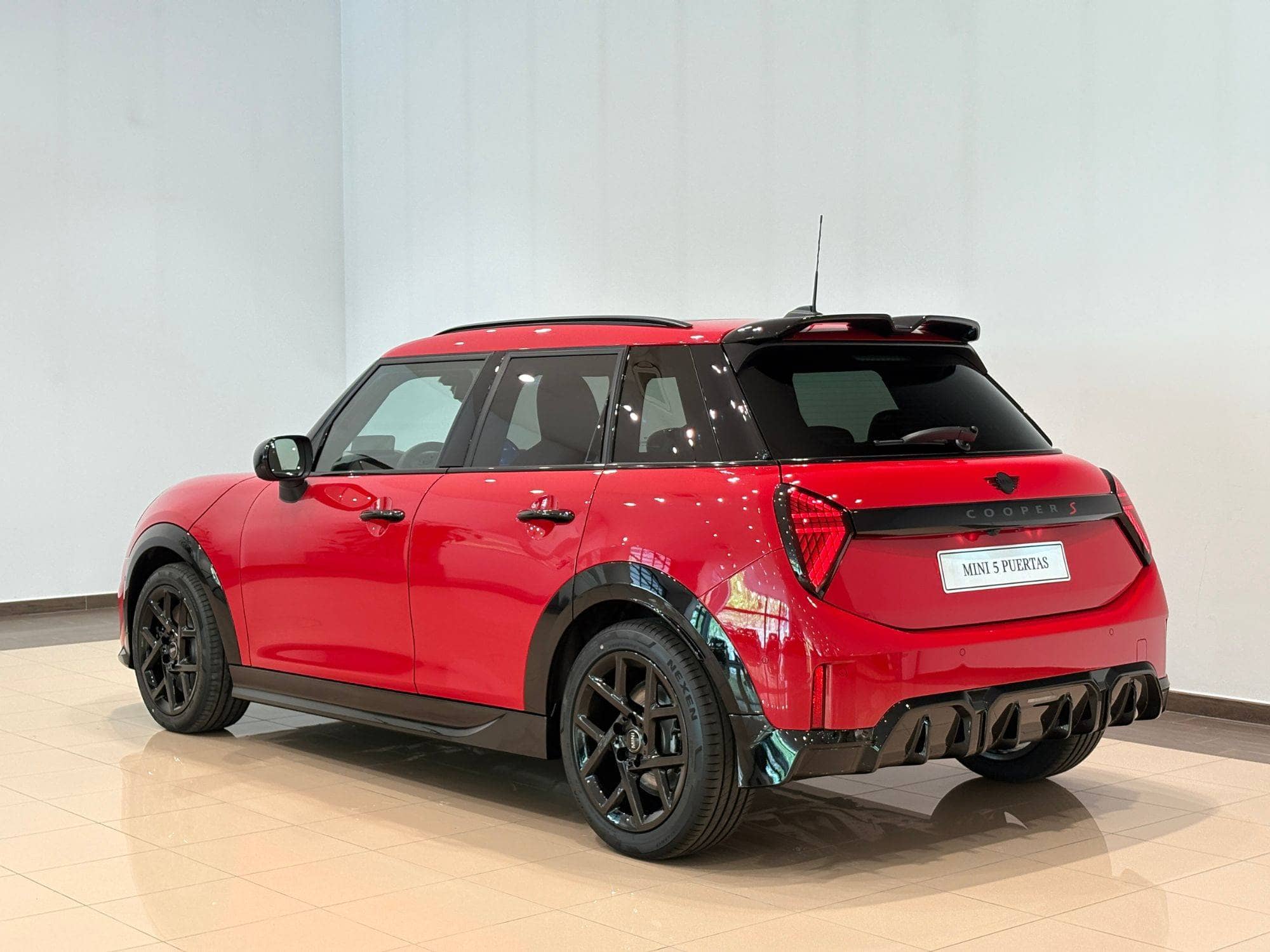Coche Andorra Coche - Mini-Cooper-S 5p image - 4