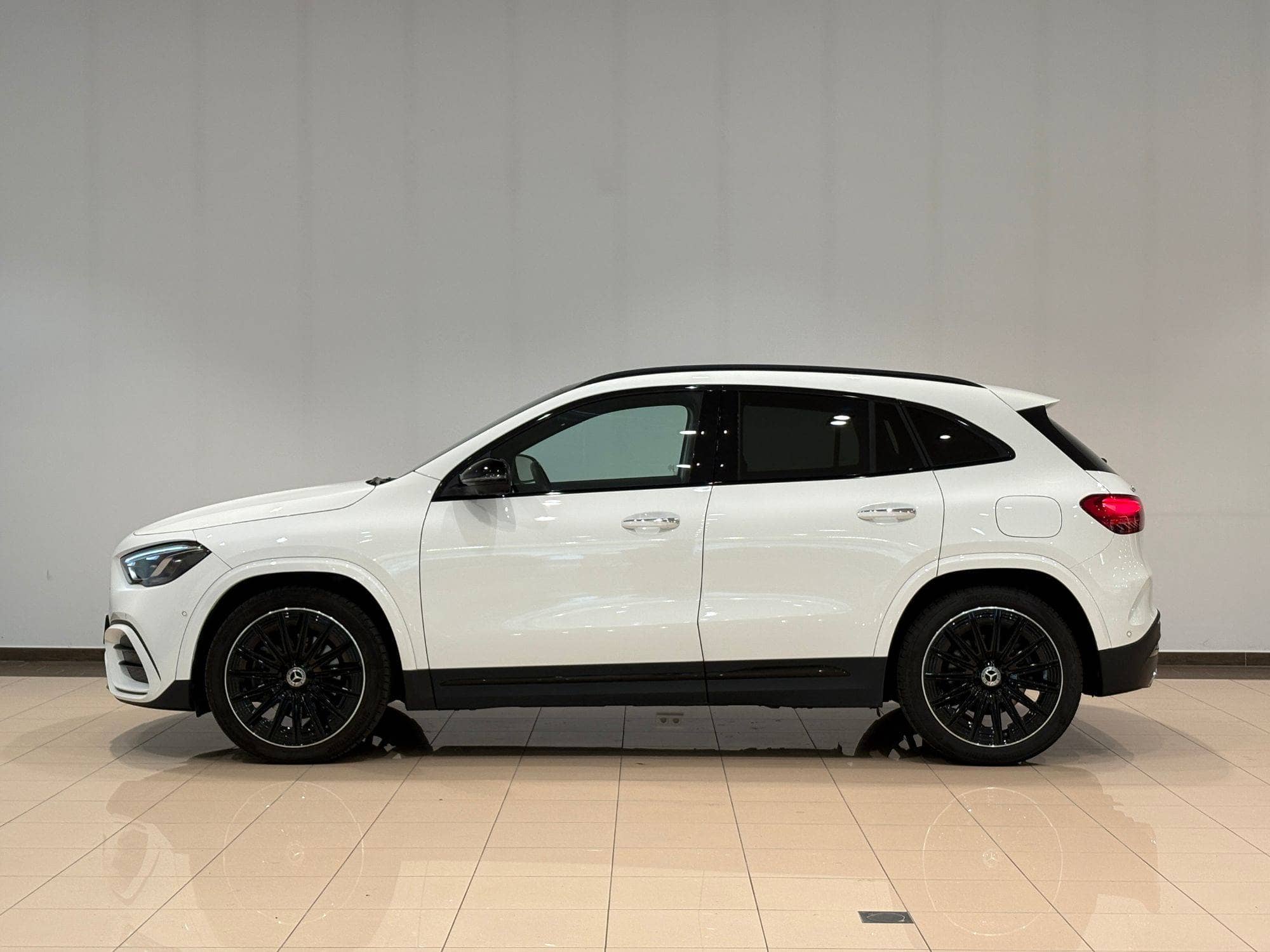 Coche Andorra Coche - Mercedes-Benz-GLA-Class-GLA 220-4Matic image - 3
