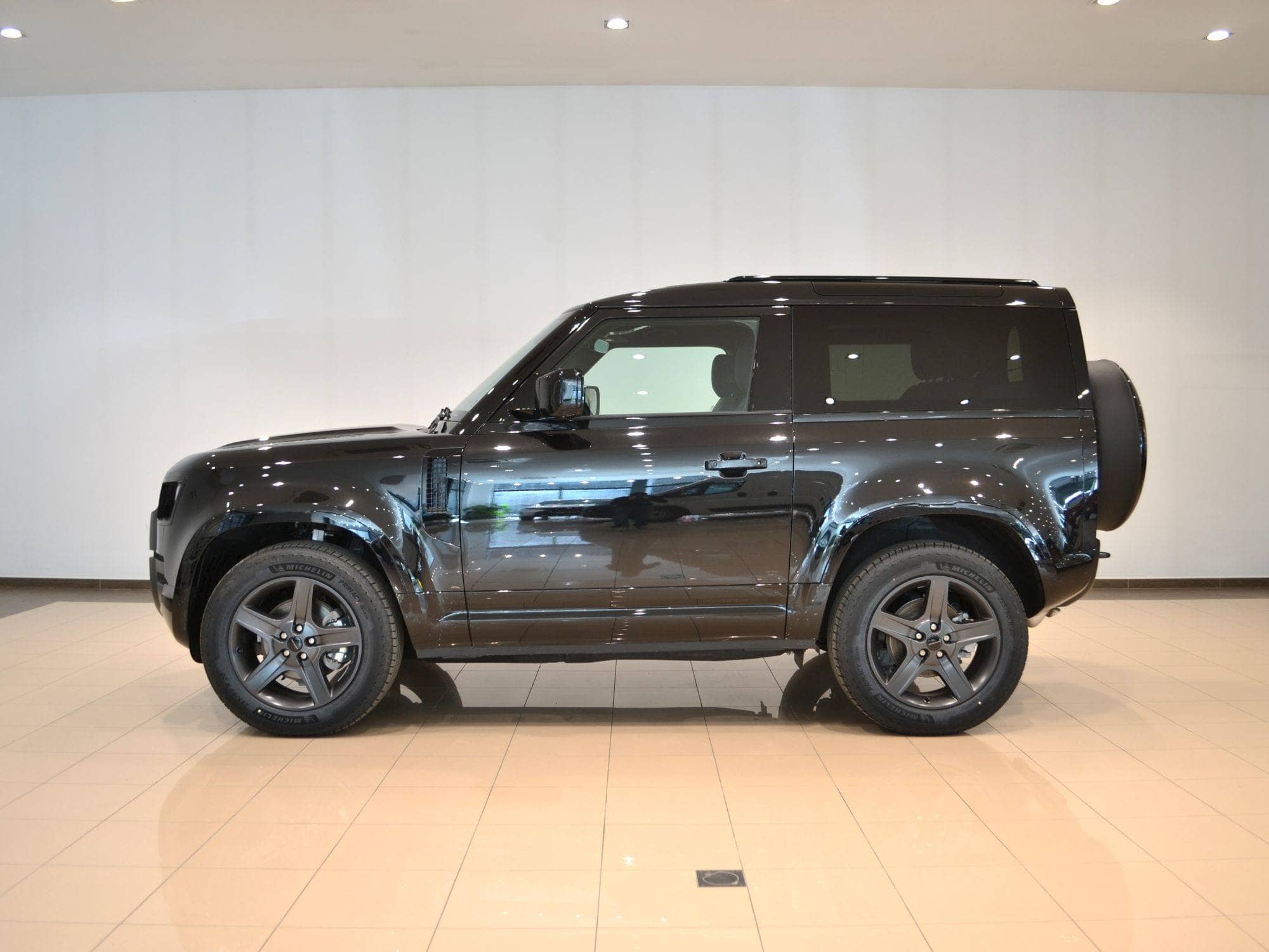 Coche Andorra Coche - Land Rover-Defender-Xdynamic SE image - 3