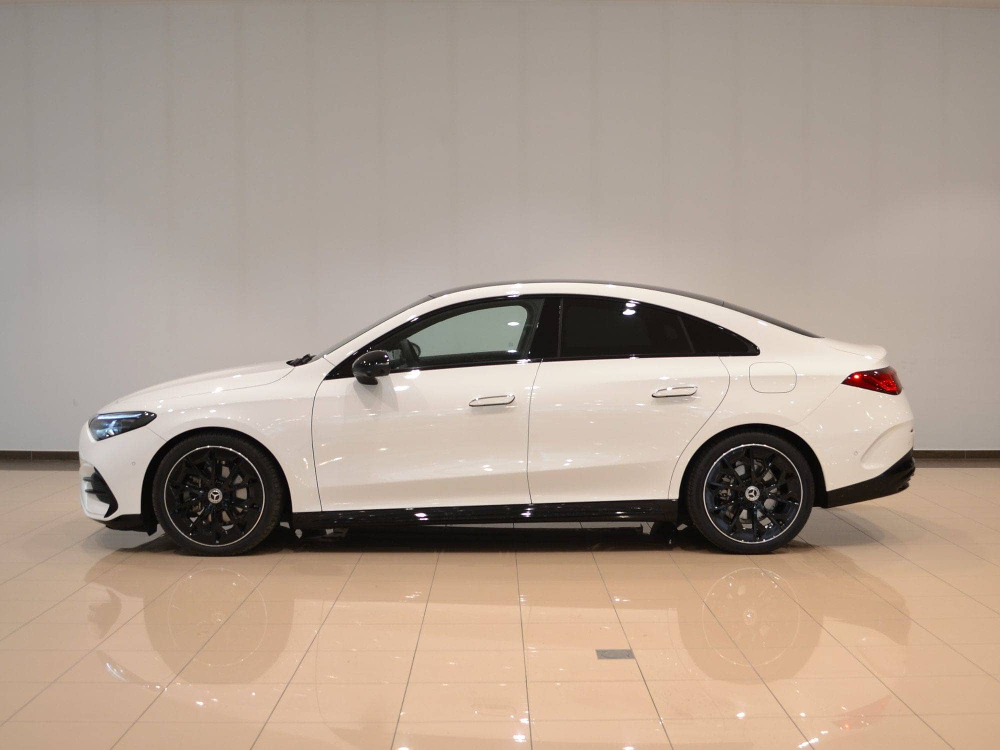 Coche Andorra Coche - Mercedes-Benz-CLA-Class-CLA 180-Híbrid image - 3