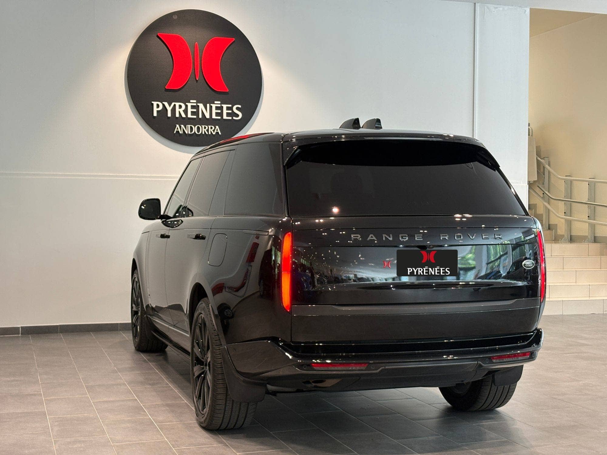 Coche Andorra Coche - Land Rover-Range Rover-LWD P440e image - 4