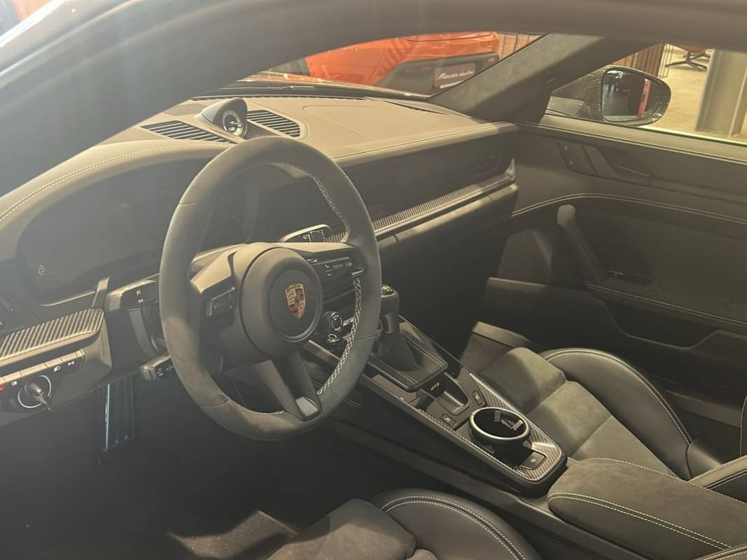 Coche Andorra Coche - Porsche-911-992-GT3 image - 5