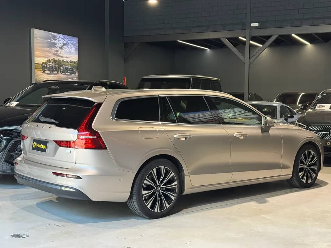 Coche Andorra Coche - Volvo-V60-T8 AWD Recharge image - 2