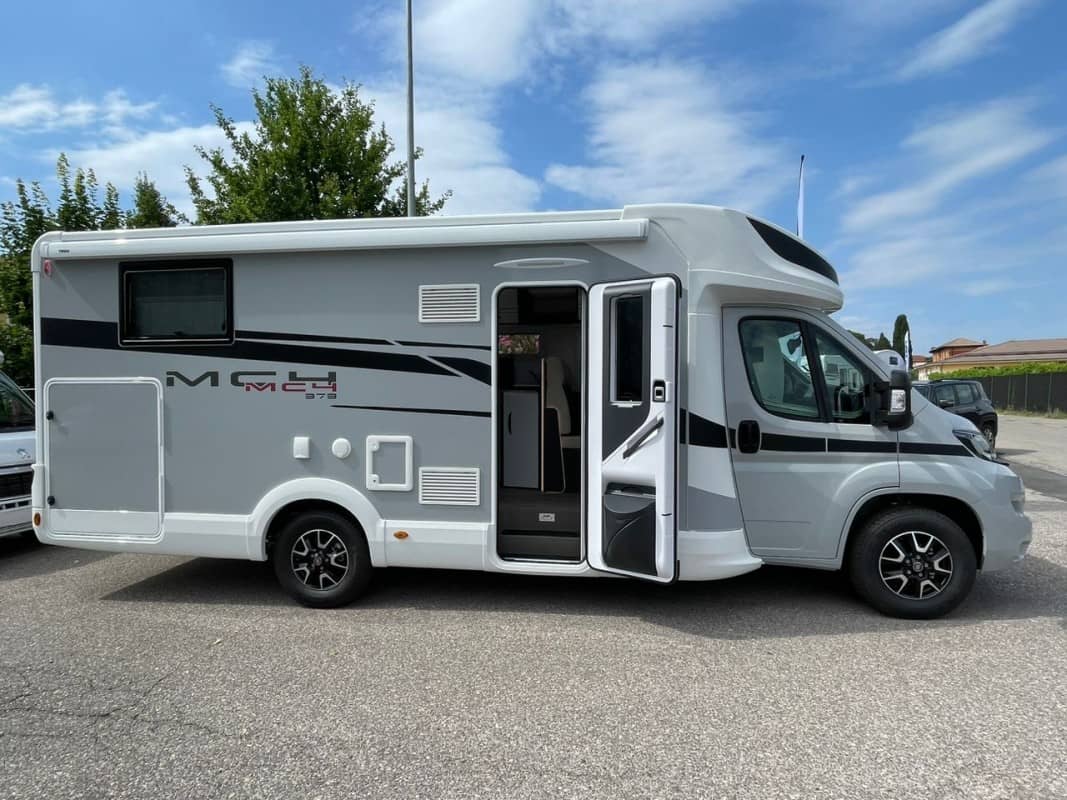 Coche Andorra Coche - McLouis-MC4-373 AUTOCARAVANA MC4 300 image - 4