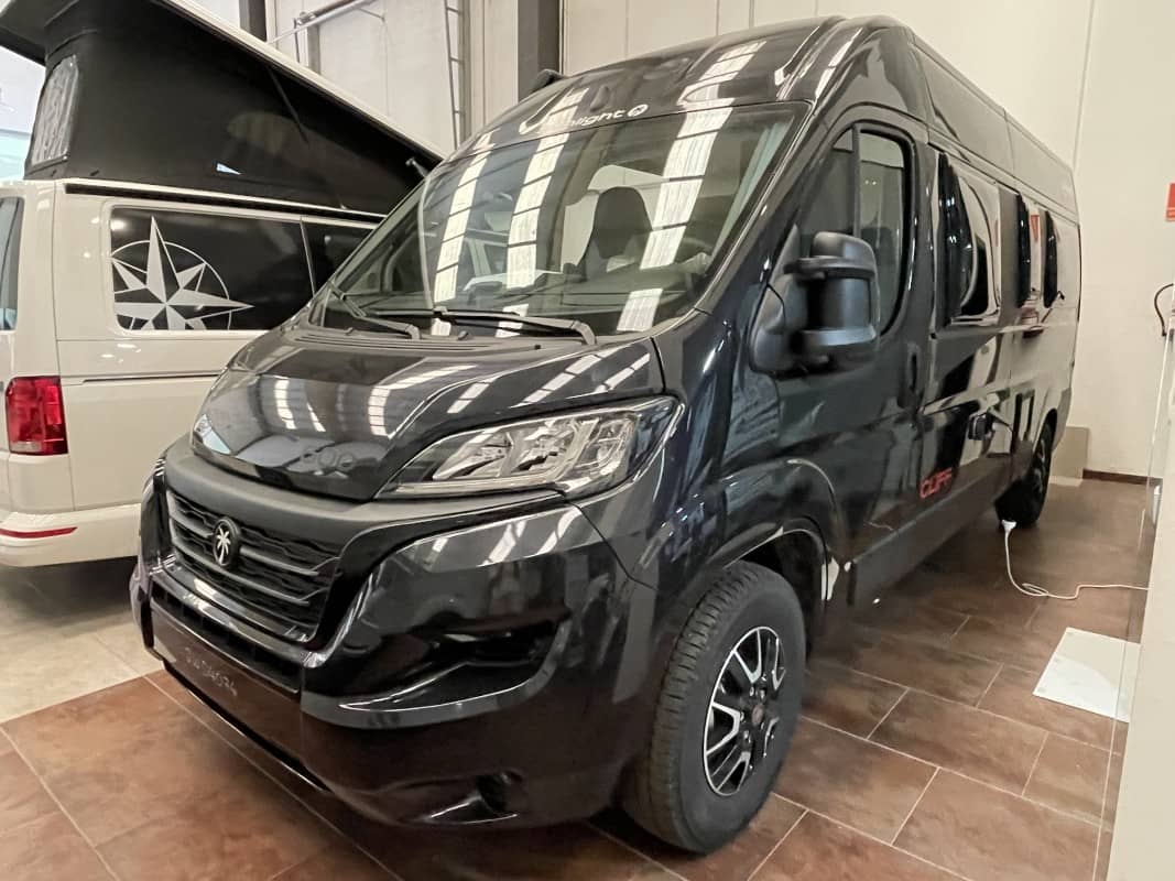 Coche Andorra Coche - Sunlight-Cliff-600 ADVENTURE EDITION CLIFF image - 2