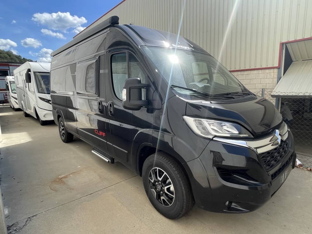 Coche Andorra Coche - Sunlight-Cliff-600 ADVENTURE EDITION CLIFF image - 2