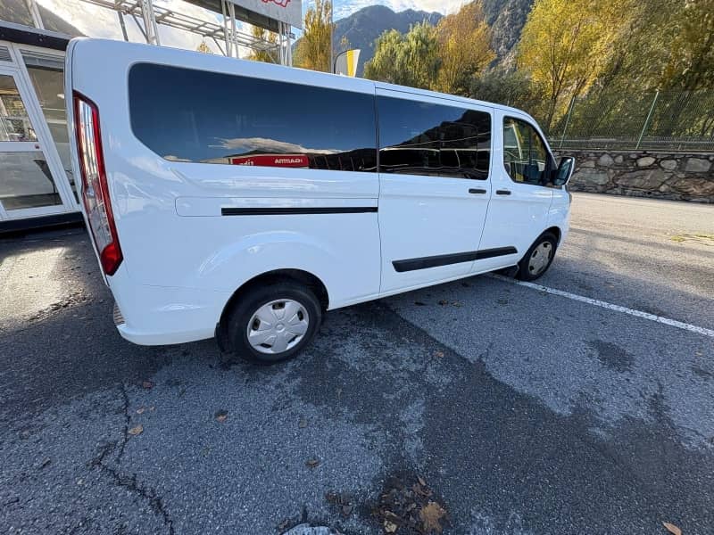 Coche Andorra Coche - Ford-Transit-Transit Custom-9 places image - 3