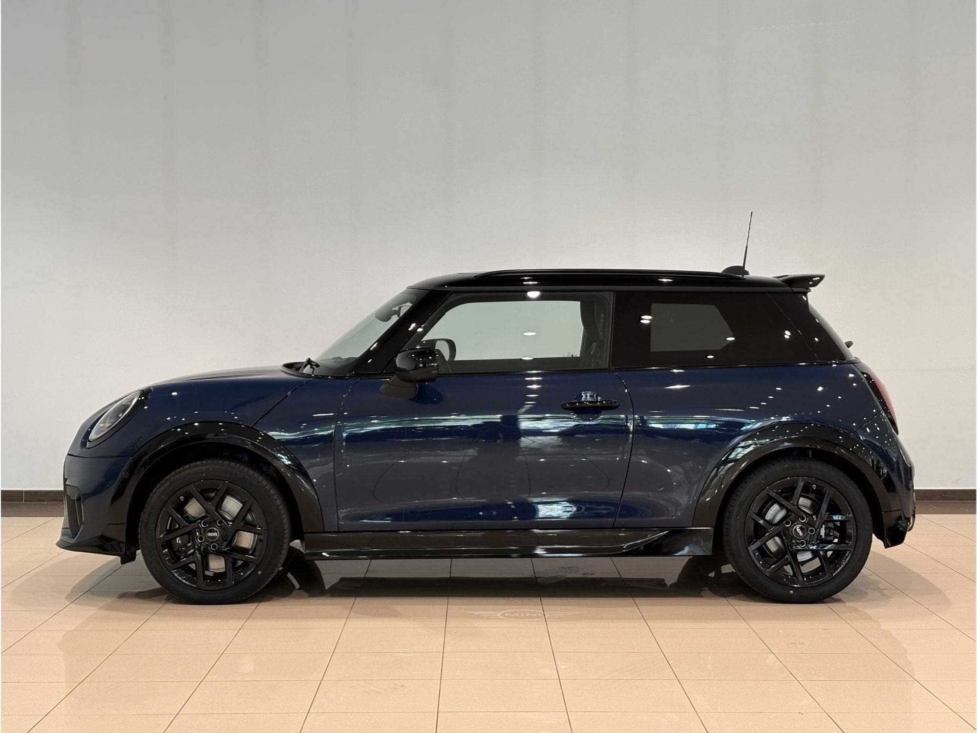 Coche Andorra Coche - Mini-Cooper-S 3p image - 3