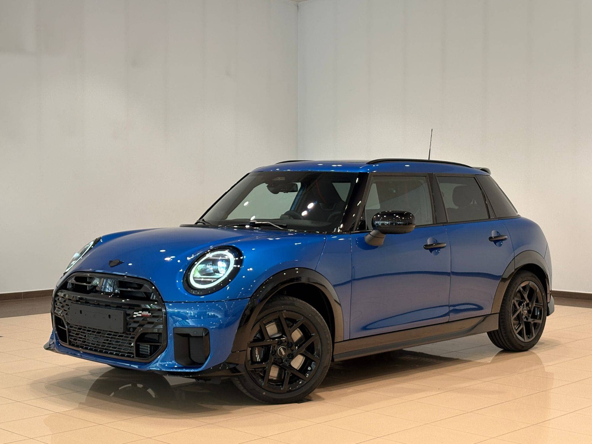 Coche Andorra Coche - Mini-Cooper-5p image - 1