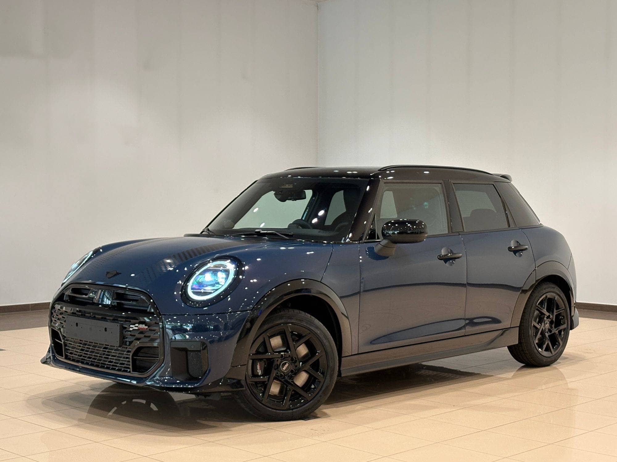 Coche Andorra Coche - Mini-Cooper-S 5p image - 1