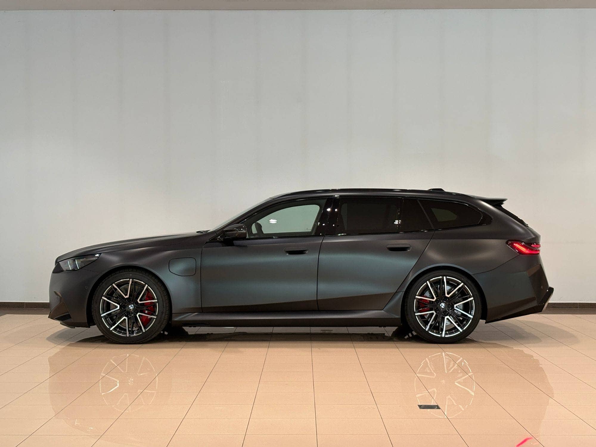 Coche Andorra Coche - BMW-M Models-M5-Touring image - 3