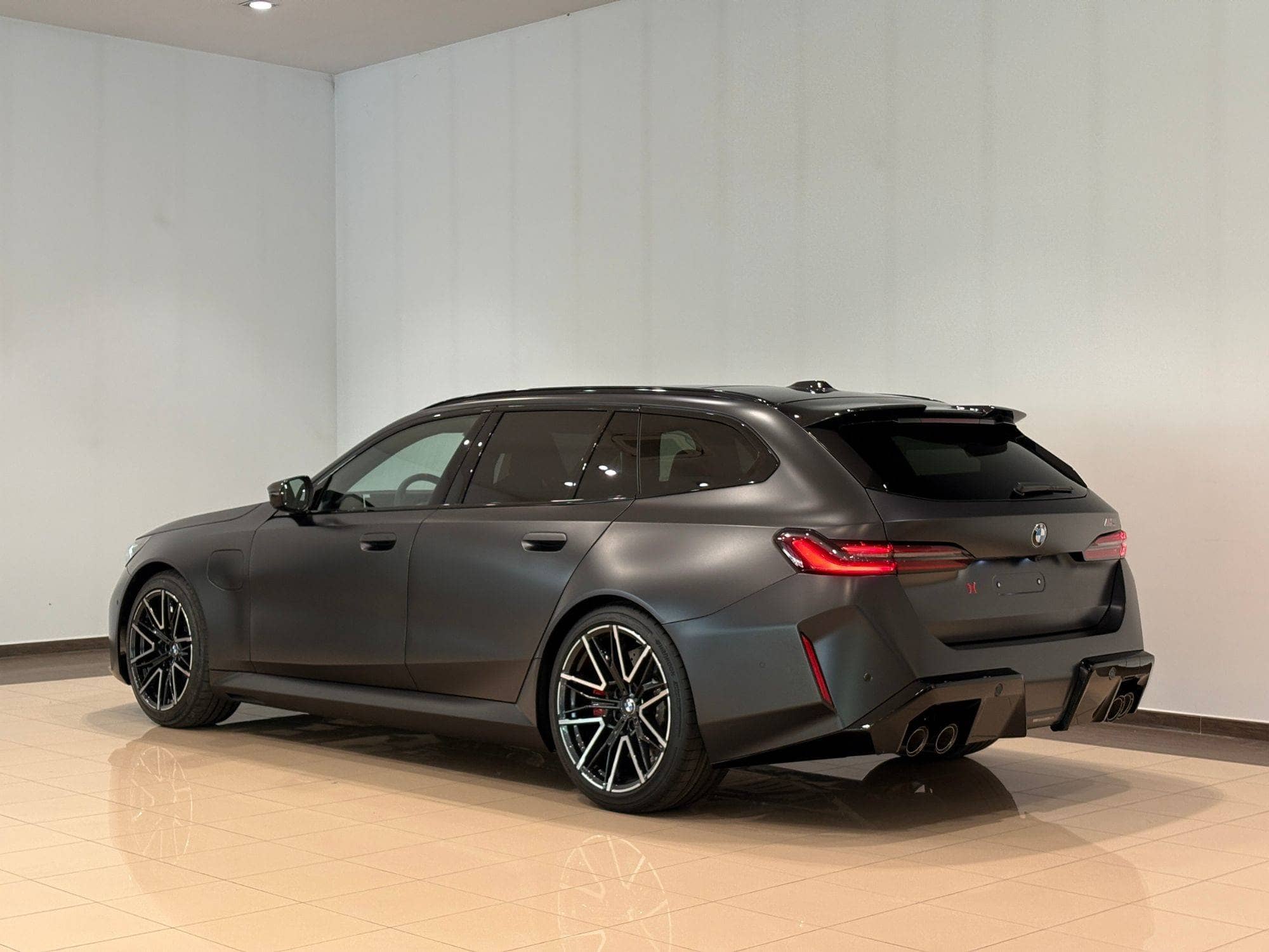 Coche Andorra Coche - BMW-M Models-M5-Touring image - 4