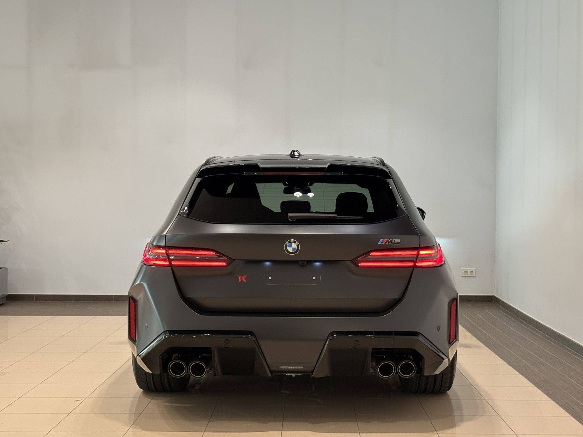 Coche Andorra Coche - BMW-M Models-M5-Touring image - 5