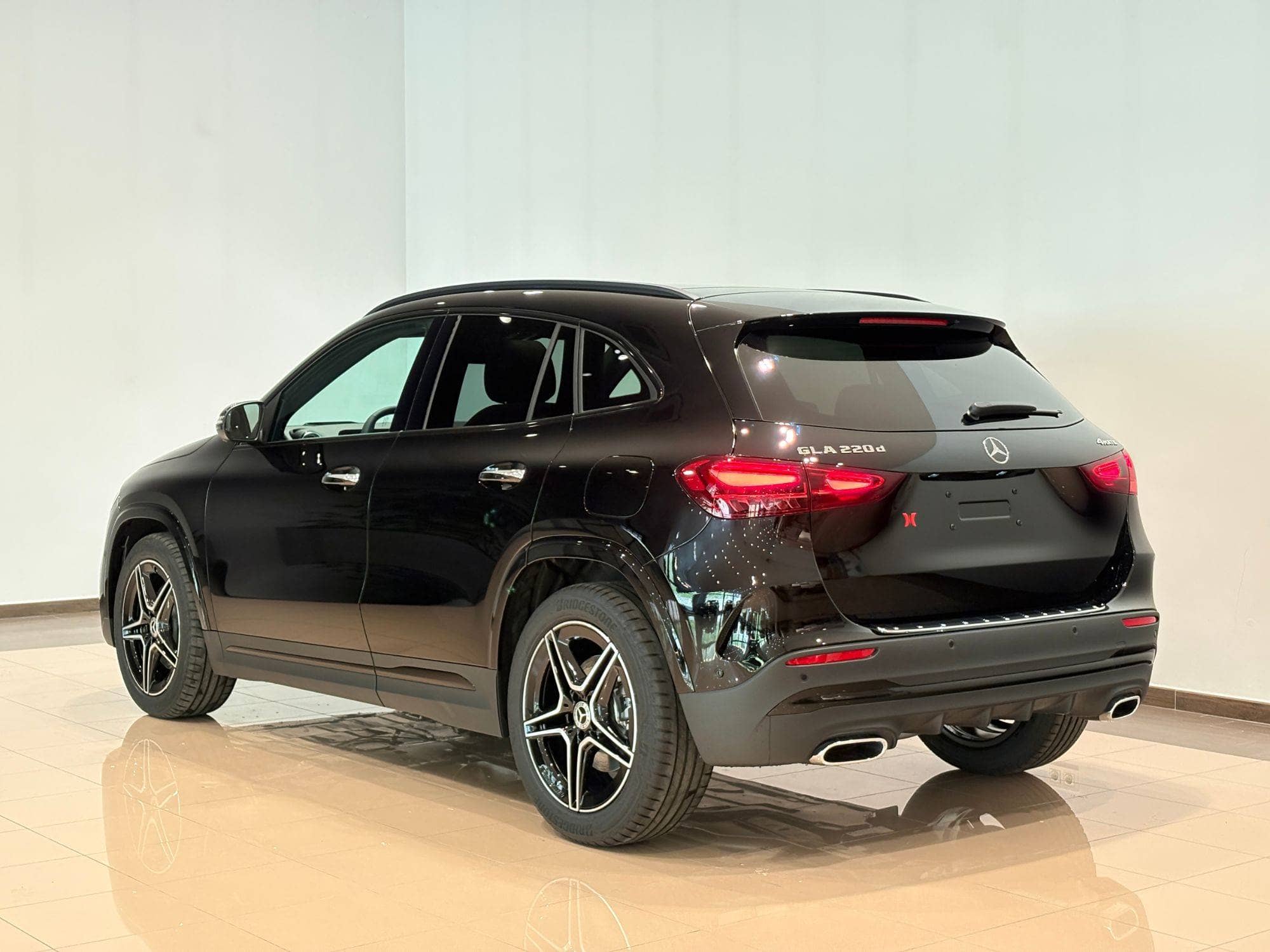 Coche Andorra Coche - Mercedes-Benz-GLB-GLB 220-d 4Matic image - 4