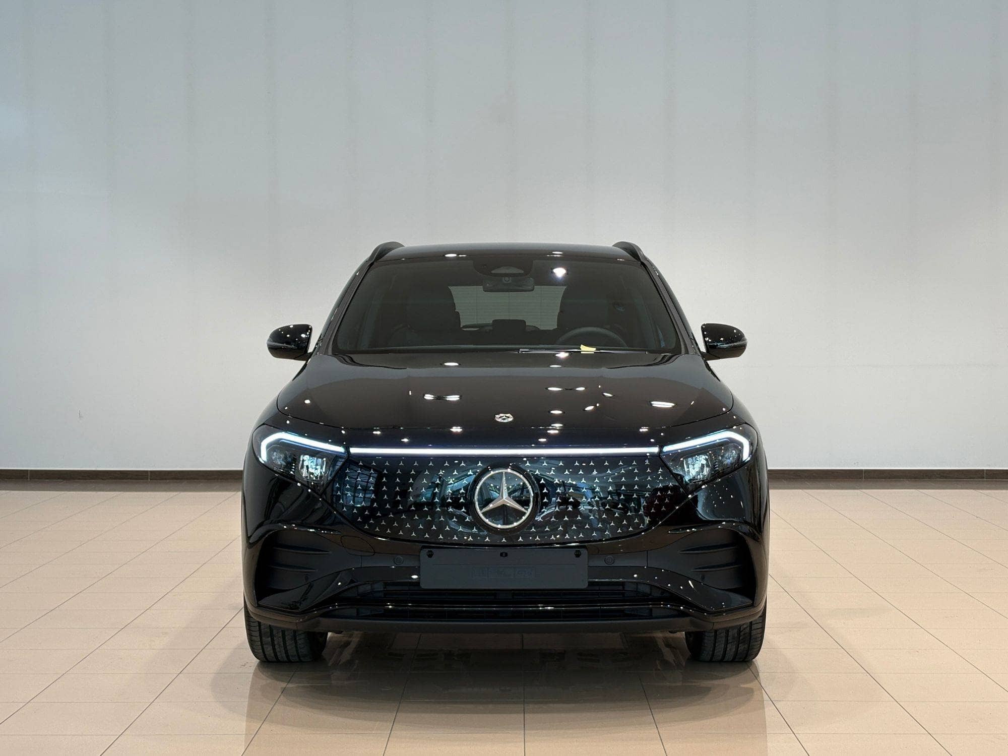 Coche Andorra Coche - Mercedes-Benz-EQA-250+ AMG Night Edition image - 2