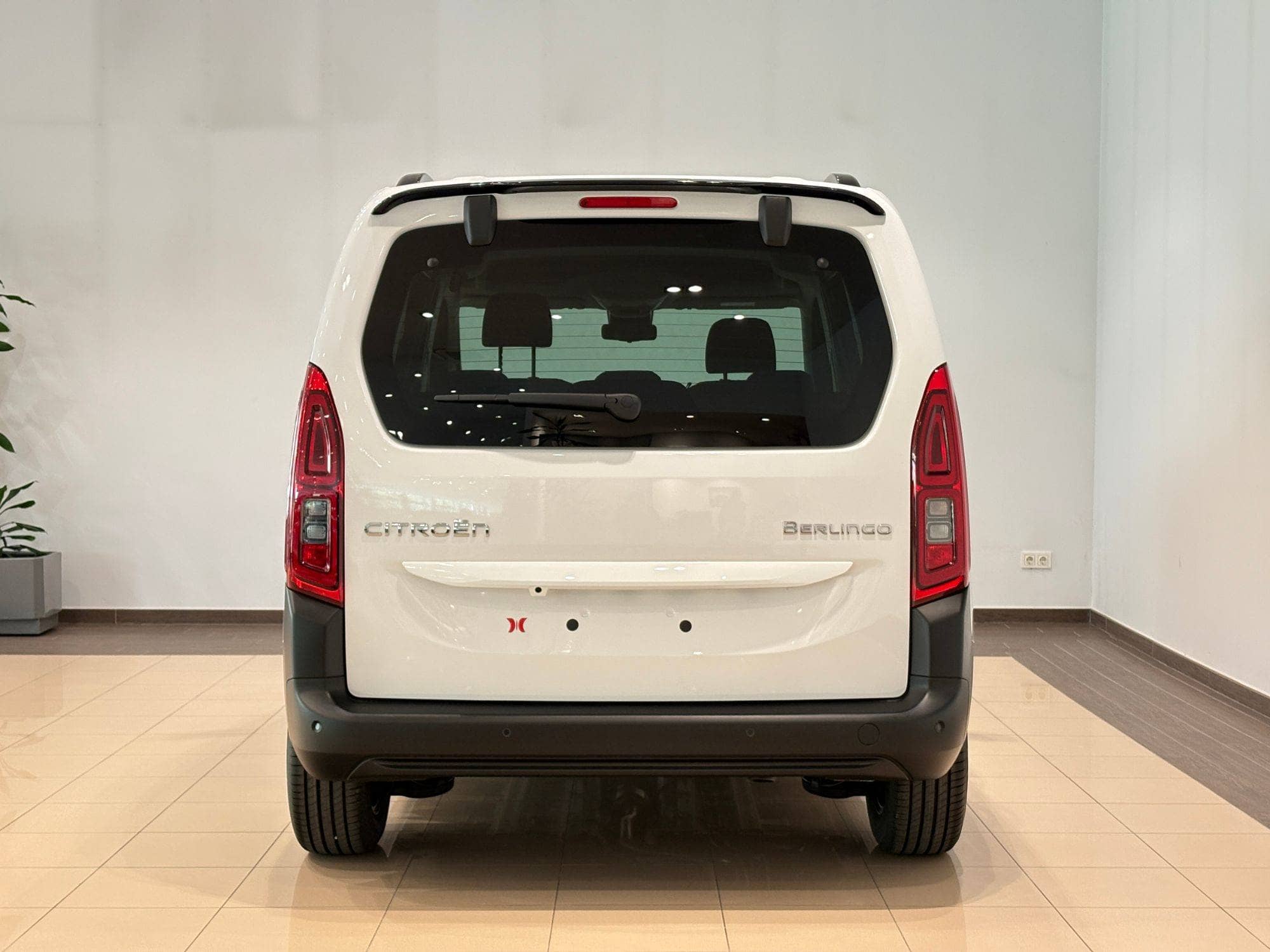 Coche Andorra Coche - Citroën-Berlingo-MAX image - 5